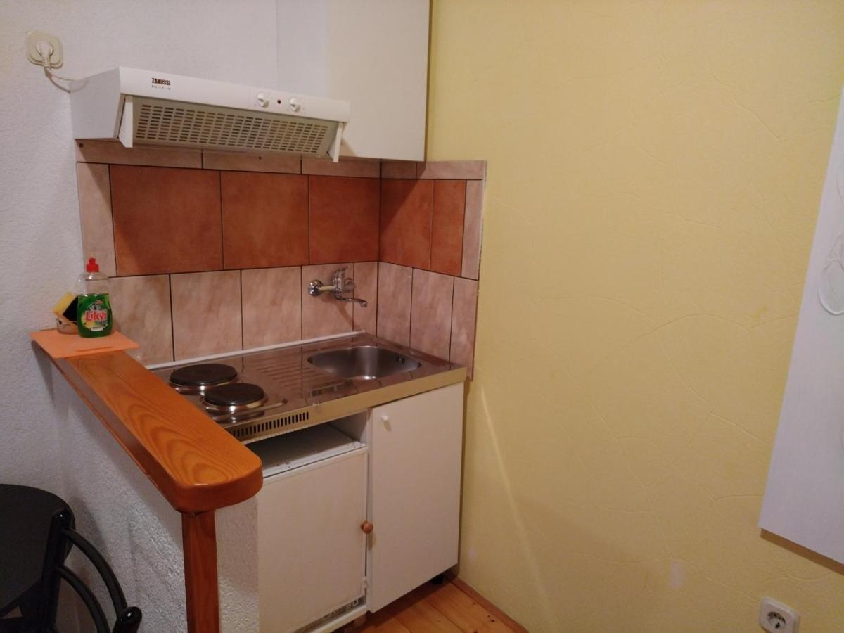 Apartments Elena & Damir Вис Экстерьер фото
