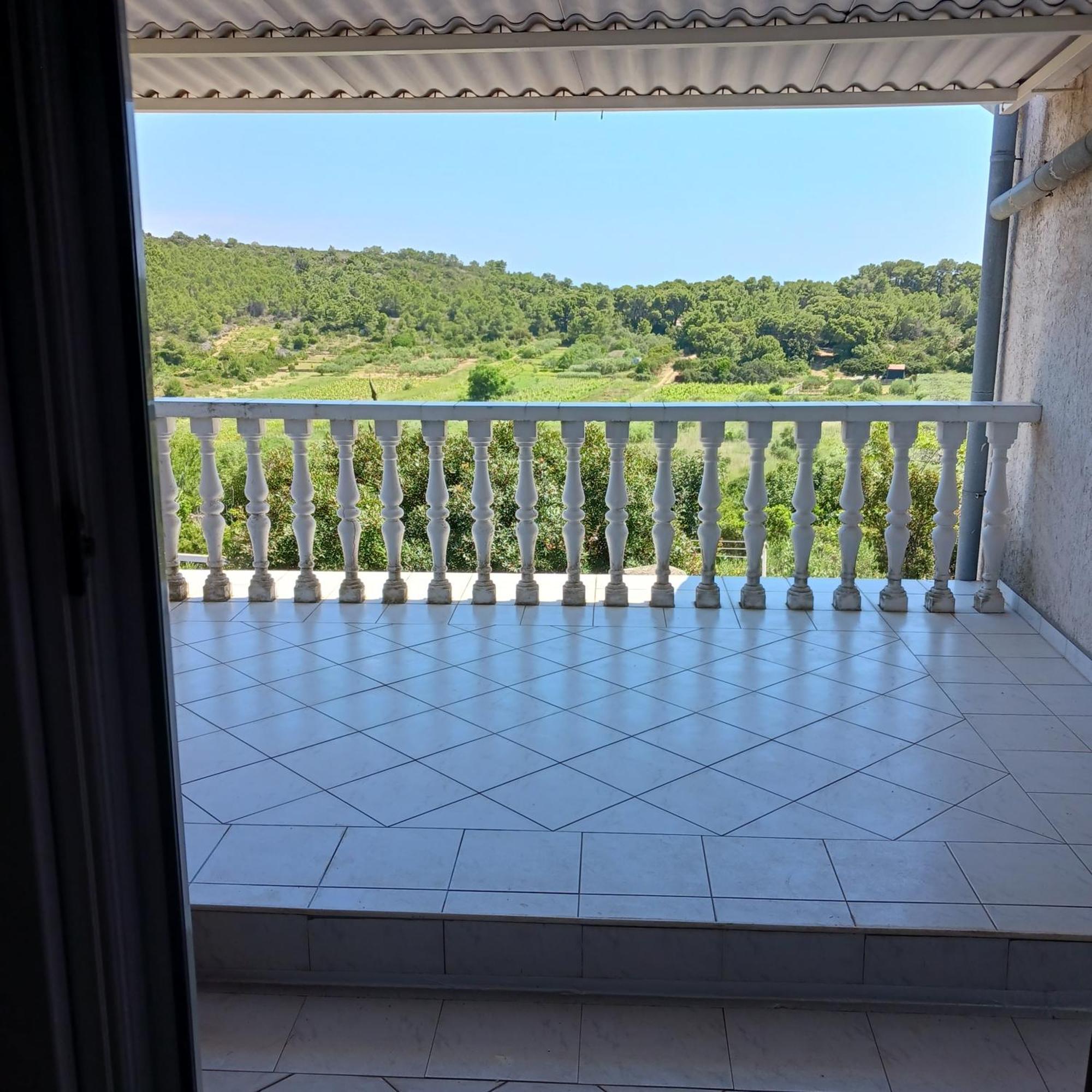 Apartments Elena & Damir Вис Экстерьер фото