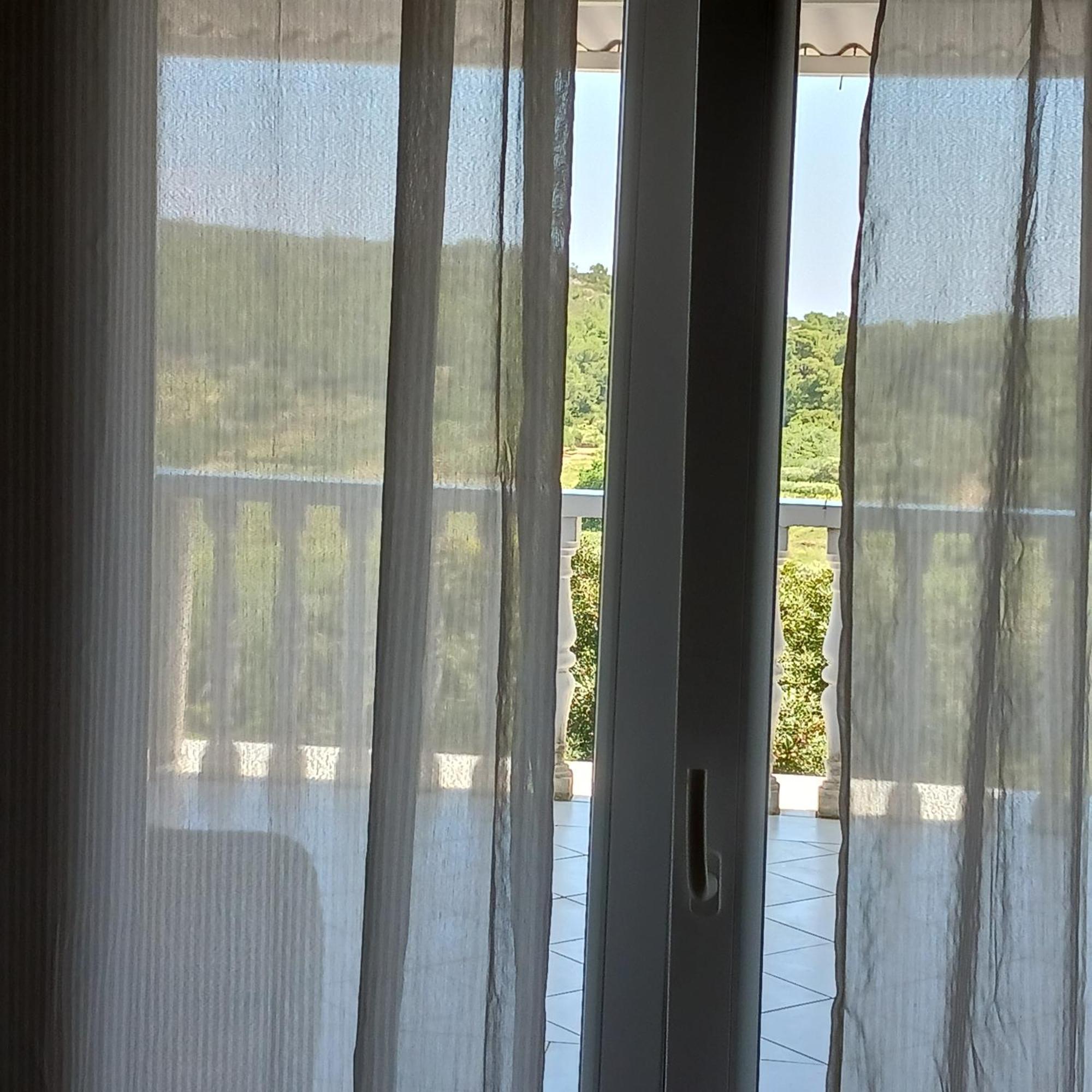 Apartments Elena & Damir Вис Экстерьер фото